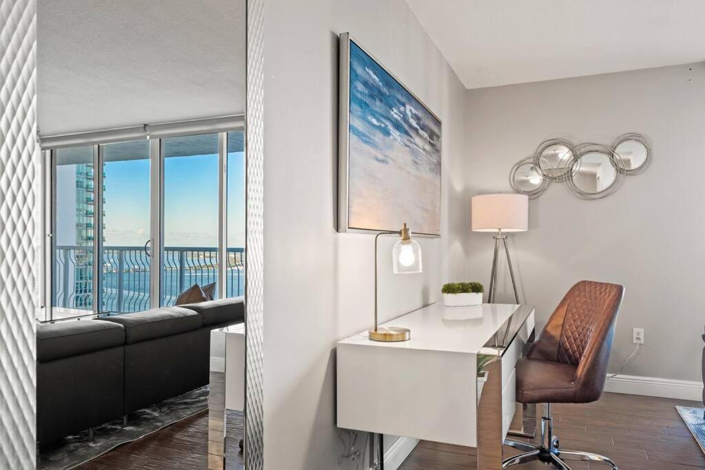 Апартаменты Ocean View 35Th Floor, In The Heart Of Майами Экстерьер фото