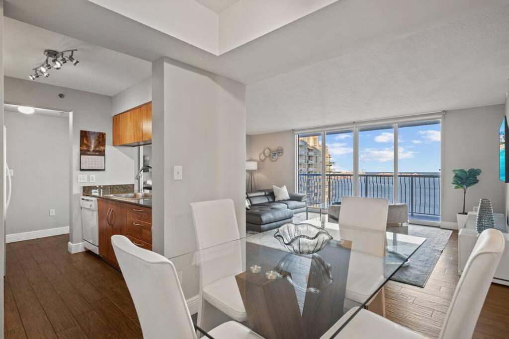 Апартаменты Ocean View 35Th Floor, In The Heart Of Майами Экстерьер фото